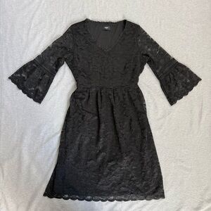 Max Black Lace Overlay Dress Size M V Neck Bell Sleeve Whimsigoth Witchy